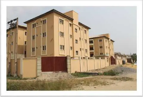Iyaniwura Courts